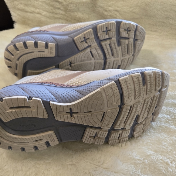 Brooks Adrenaline GTS 22 - Picture 12 of 16